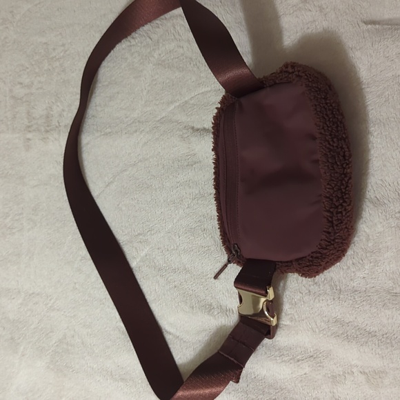 Lululemon bag - Picture 2 of 4